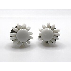 Vtg Handmade White Beaded Floral Bakelite Earrings Made In Germany Non Pierced